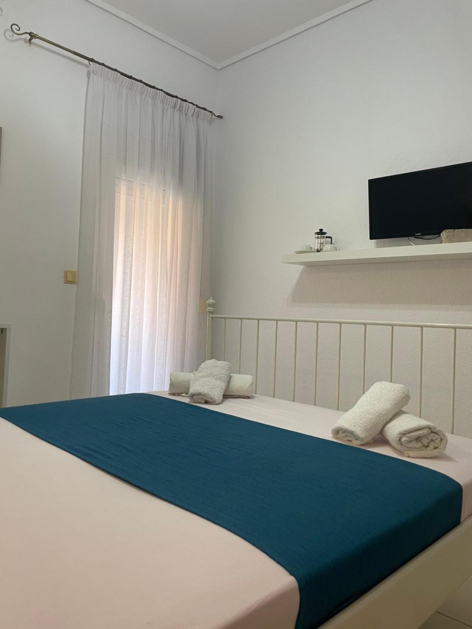 White Studios Himare Esterno foto