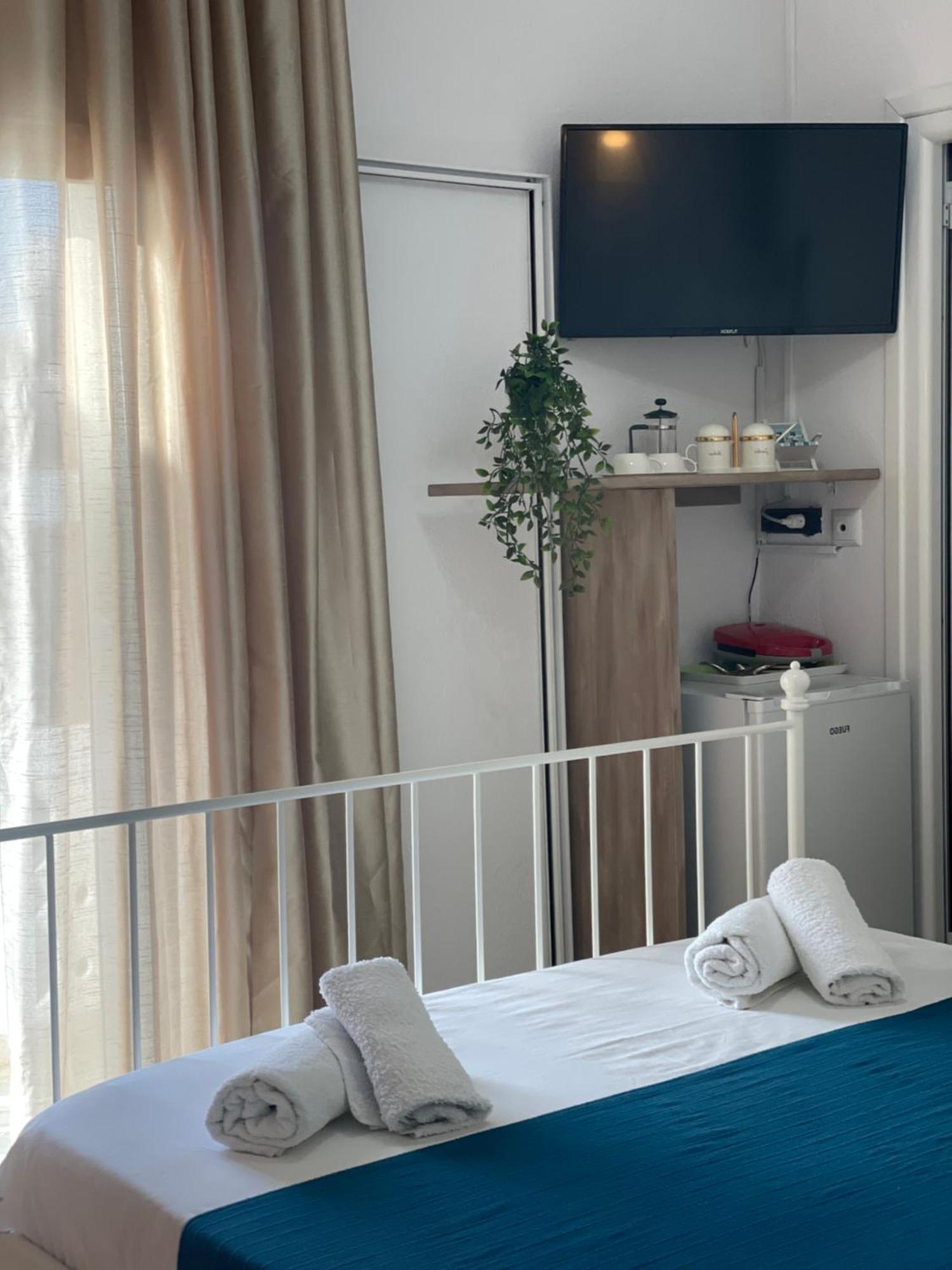 White Studios Himare Esterno foto